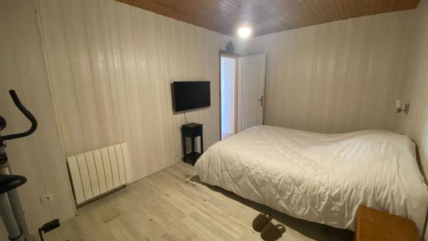 Maison de prés de 200 m2 habitables avec piscine, Le Fenouiller