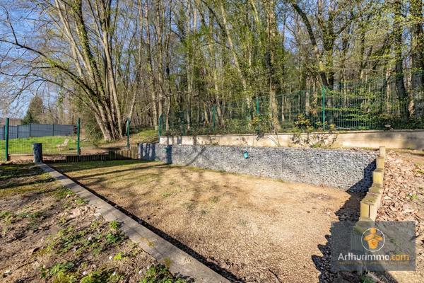 Vente                                                      Maison
                        
                     5 pièces                      136 m2                     à Thourotte