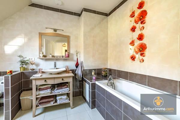 Vente                                                      Maison
                        
                     5 pièces                      136 m2                     à Thourotte