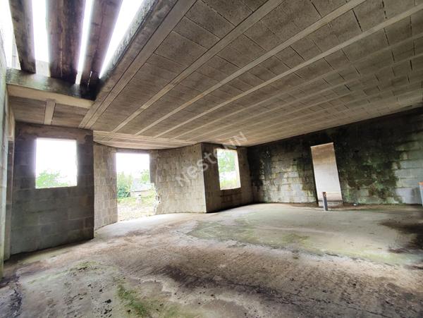 Maison a finir de renover - en campagne - NAIZIN - 10 minutes de Pontivy