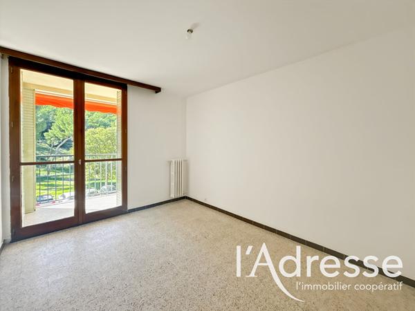 Appartement Marseille - 3 pièces - 82 m2