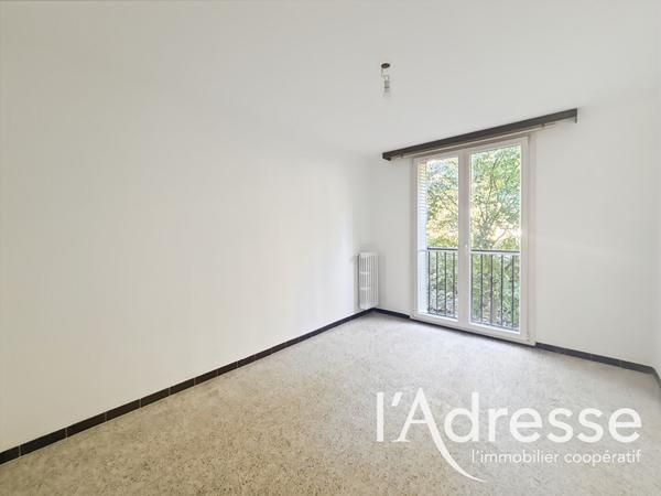 Appartement Marseille - 3 pièces - 82 m2