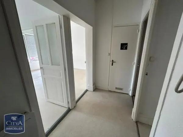 Appartement à louer 2 pièces 41m² Tergnier (02700)