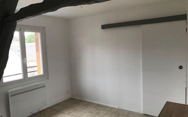 Appartement à louer    1 pièce • 28,27 m2 Beauvais