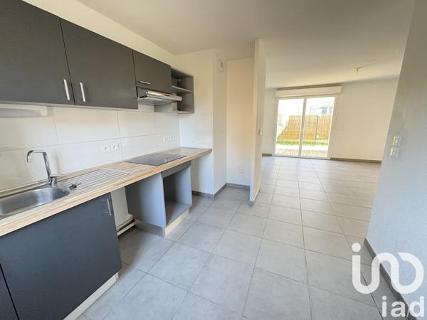 Maison 4 pièces de 81 m² à Castelginest (31780)