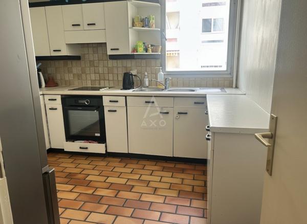 À vendre – Appartement 3 pièces de 65 m² – Paris 18ème – Métro Lamarck-Caulaincourt