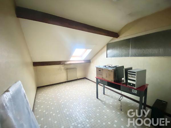 Appartement atypique à fort potentiel centre ville d'Orthez 75 m² habitables / 110 m² au sol
