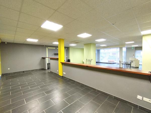 Commerce en hypercentre de Saint Pierre Des Corps 178 m2 proche gare TGV, Fil bleu, commerces, etc...