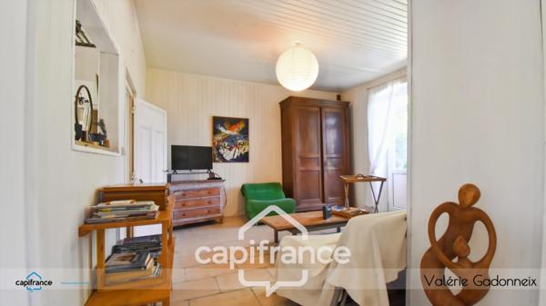 Maison en pierre de 1850 à Saint-Pierre-d’Oléron, (17310), 5 chambres, piscine, sauna, patio clos et jardin sans vis-à-vis, à deux pas du centre et à 10 minutes de la Cotinière.