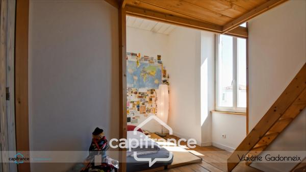 Maison en pierre de 1850 à Saint-Pierre-d’Oléron, (17310), 5 chambres, piscine, sauna, patio clos et jardin sans vis-à-vis, à deux pas du centre et à 10 minutes de la Cotinière.