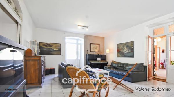 Maison en pierre de 1850 à Saint-Pierre-d’Oléron, (17310), 5 chambres, piscine, sauna, patio clos et jardin sans vis-à-vis, à deux pas du centre et à 10 minutes de la Cotinière.