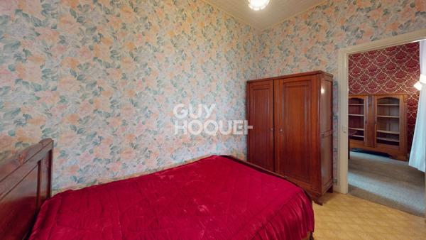 Maison de plain-pied à vendre à PÉRONNE (80200) avec garage et véranda.