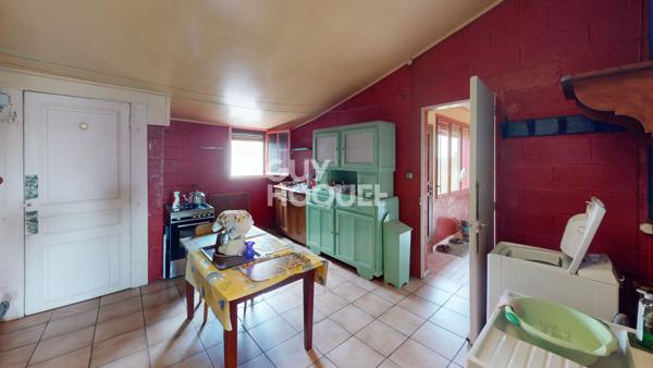 Maison de plain-pied à vendre à PÉRONNE (80200) avec garage et véranda.