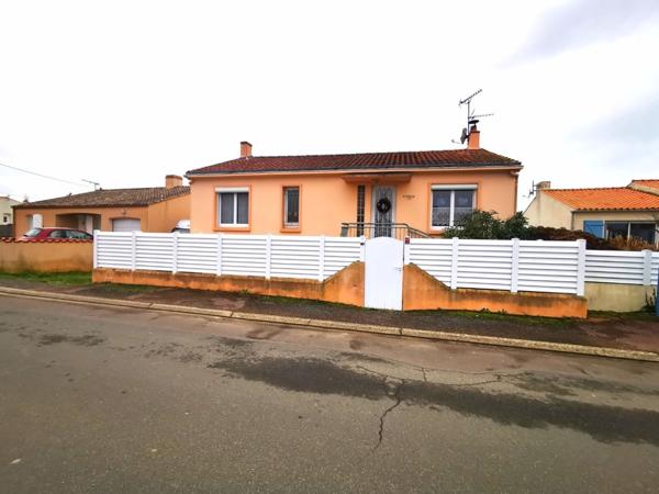 Vente Maison160 m² - 4 Pièces - BREM SUR MER (85470)