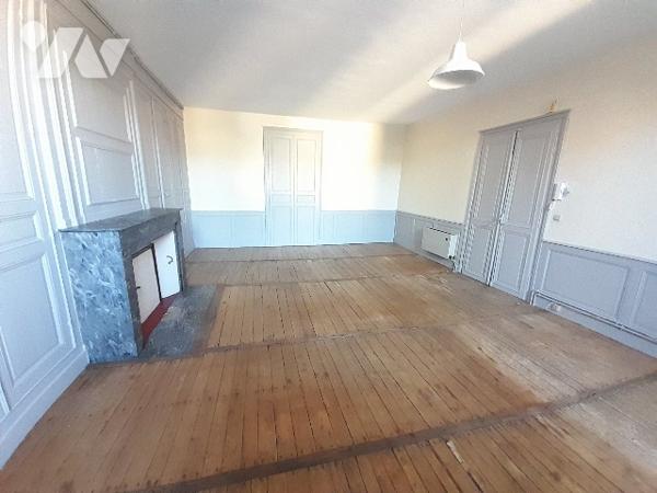 POITIERS, centre-ville Rue de la Régratterie -T2 de charme