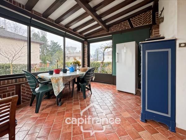 Maison familiale 4 chambres – 139 m² – Sous-sol complet – Quartier calme à Saint-Rémy