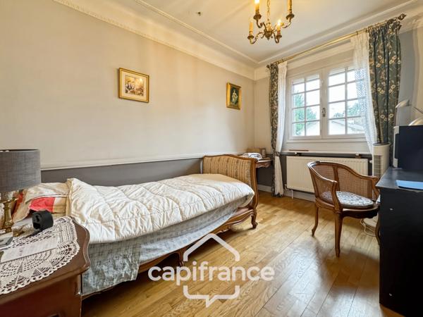 Maison familiale 4 chambres – 139 m² – Sous-sol complet – Quartier calme à Saint-Rémy