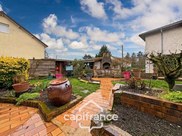 Maison familiale 4 chambres – 139 m² – Sous-sol complet – Quartier calme à Saint-Rémy