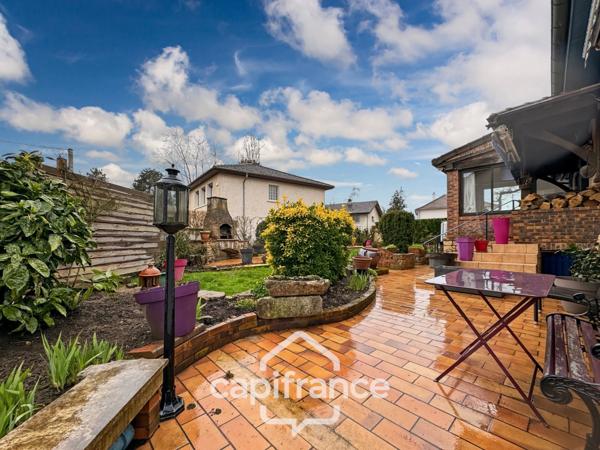 Maison familiale 4 chambres – 139 m² – Sous-sol complet – Quartier calme à Saint-Rémy