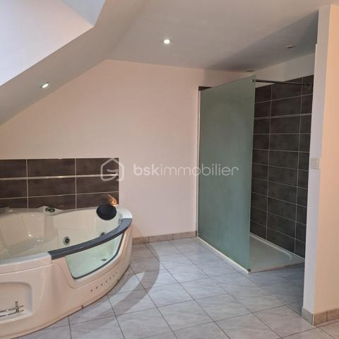 Maison en pierre de 159 m²