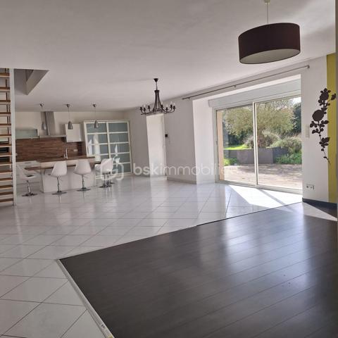 Maison en pierre de 159 m²