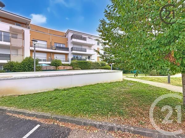 Appartement F3 à vendre  3 pièces - 59,40 m2 LIEUSAINT - 77