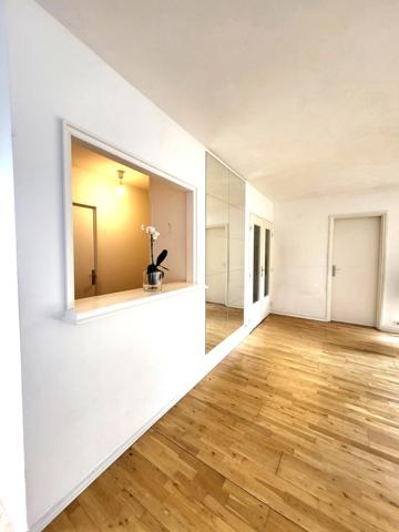 Rosny-sous-Bois Colline de la Boissière – Parc de Nanteuil – 4 pièces traversant de 89 m² avec terrasse, balcons et double stationnement – Secteur Golf / La Boissière