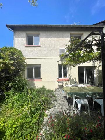 Belle maison familiale très spacieuse et lumineuse 5/6 pièces à vendre 121 m² avec un grand Jardin - AULNAY SOUS BOIS à 12 minutes de Paris