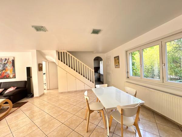 Belle maison familiale très spacieuse et lumineuse 5/6 pièces à vendre 121 m² avec un grand Jardin - AULNAY SOUS BOIS à 12 minutes de Paris