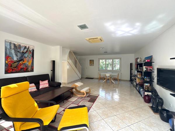 Belle maison familiale très spacieuse et lumineuse 5/6 pièces à vendre 121 m² avec un grand Jardin - AULNAY SOUS BOIS à 12 minutes de Paris