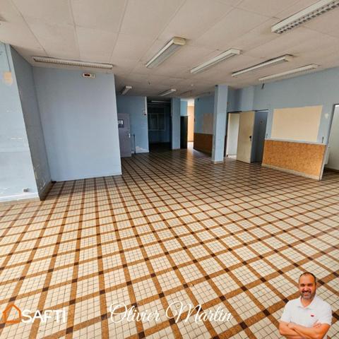 Opportunité Investissement : Ancien Local de La Poste à fort potentiel