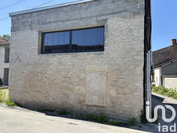 Maison 2 pièces de 86 m² à Prin-Deyrançon (79210)