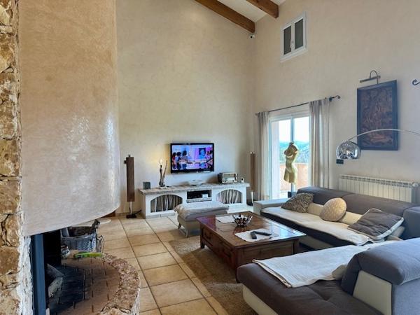 PROPRIÉTÉ D’EXCEPTION 239 m² – 2,3 HECTARES
