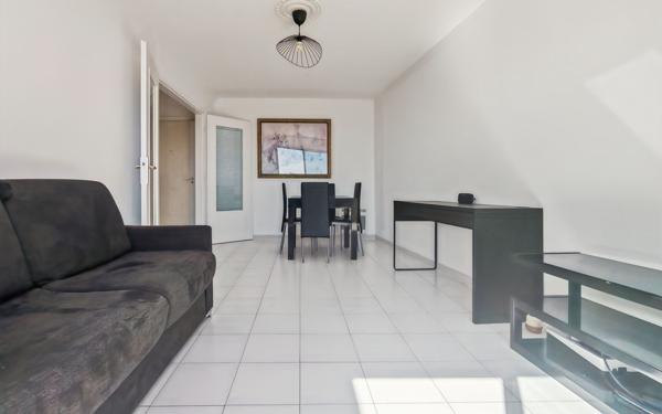 Appartement à vendre    3 pièces • 52 m2 Nice