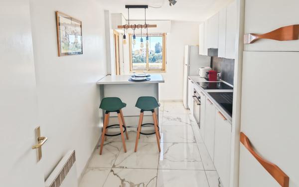 Appartement à vendre    3 pièces • 52 m2 Nice