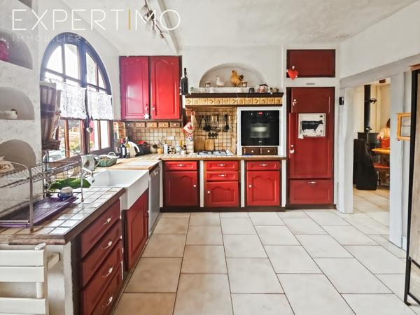Massy (91300) Maison principale + Maison en lot arrière édifiée sur une parcelle de 387 m²