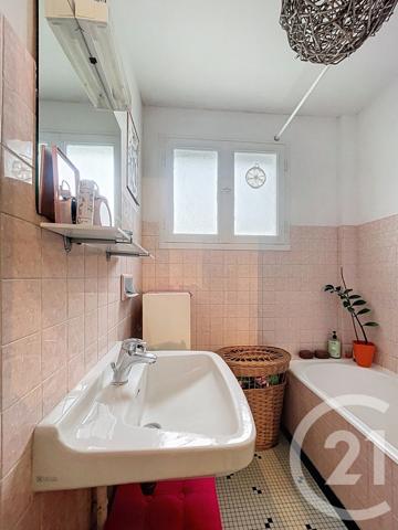 Appartement T2 à vendre  2 pièces - 53,04 m2 REZE - 44