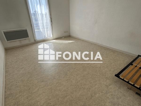 Location Studio 21.85 m² - Niort 79000