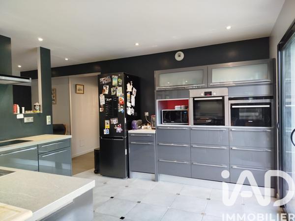 Maison à vendre 6 pièces 206 m² Louviers