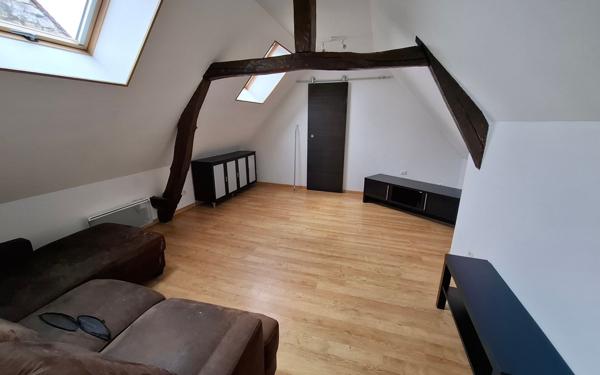 Appartement à louer    1 pièce • 28,69 m2 Clairoix