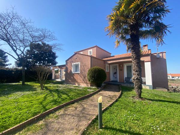 Maison Longeville Sur Mer 5 pièce(s) 248 m2