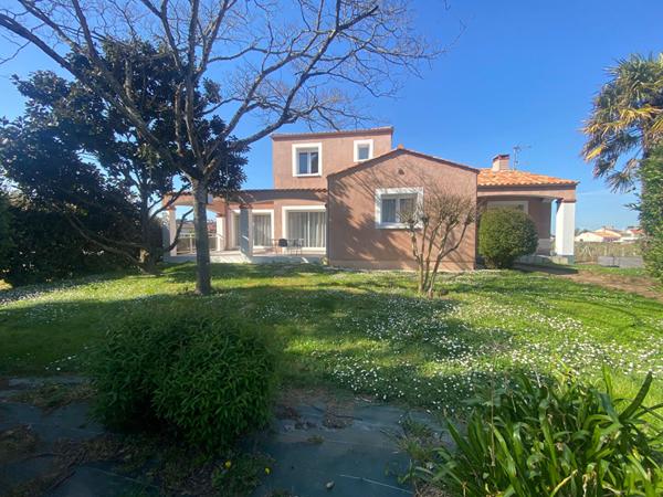 Maison Longeville Sur Mer 5 pièce(s) 248 m2