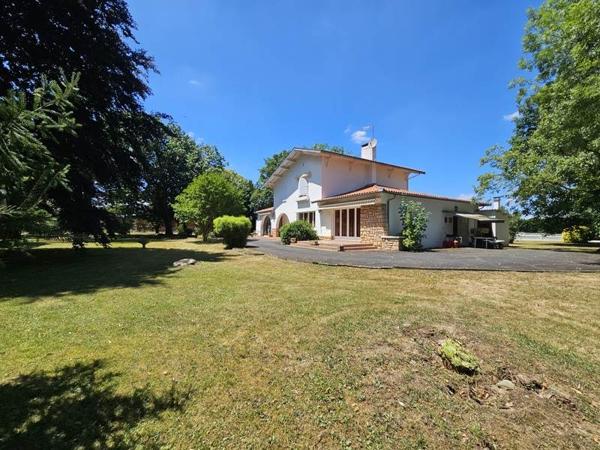 Maison à vendre 265 500 € Pointis-Inard 7 p 218 m² DPE E