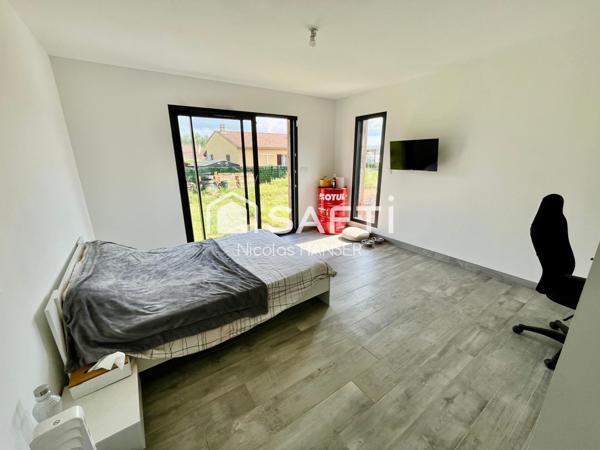 Villa neuve sur secteur calme