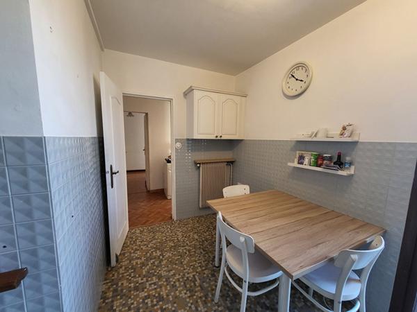 À vendre : Appartement 4 pièces dernier étage