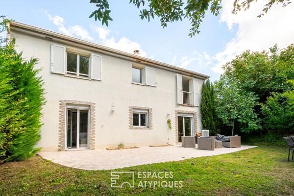Maison familiale rénovée avec jardin à Green Valley