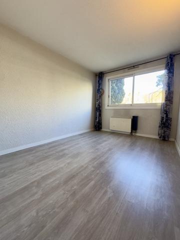 Toulon (83100) Toulon // 3-4 pièces // Rez-de-jardin SUD avec terrasse exceptionnelle au calme absolu // PARKING