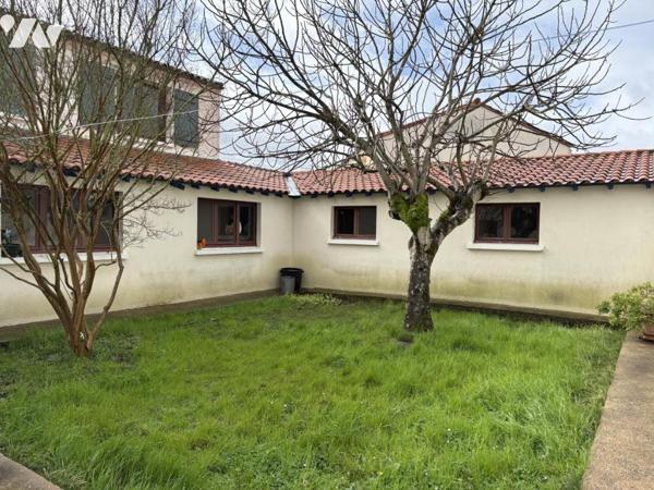 MAISON D'HABITATION PROCHE ECOLE PRIMAIRE, COLLEGE et CABINET MEDICAL