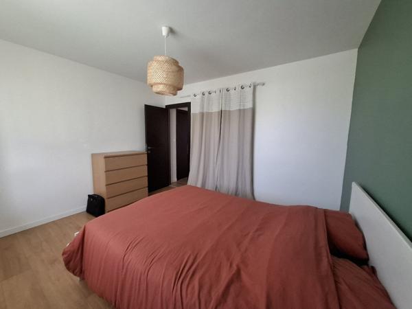 Maison T4 plein-pied très lumineuse sans vis-a-vis sur 1010 m2