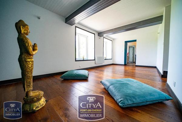 Maison à louer 6 pièces 190.62m²